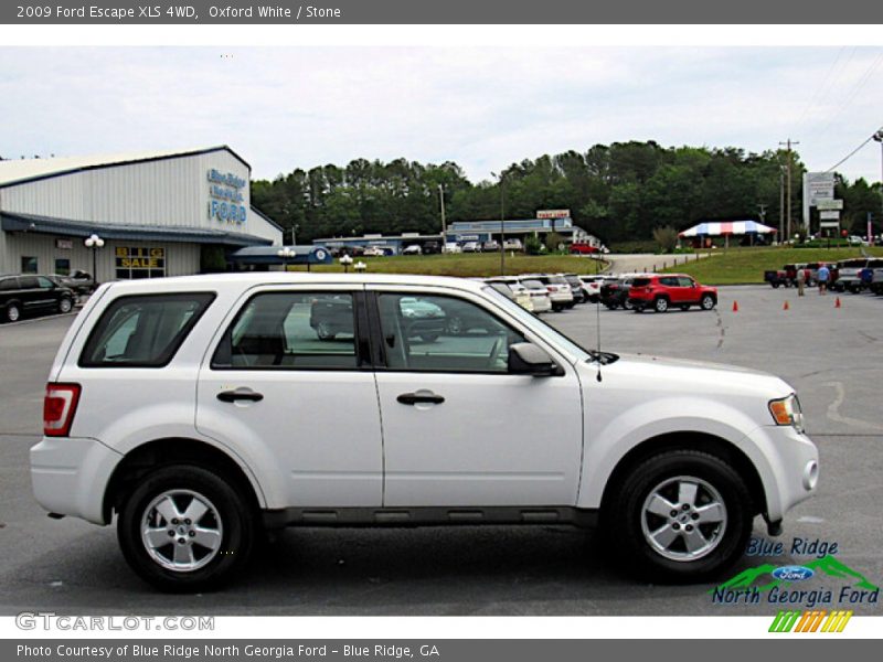 Oxford White / Stone 2009 Ford Escape XLS 4WD