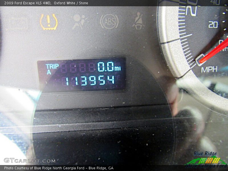 Oxford White / Stone 2009 Ford Escape XLS 4WD