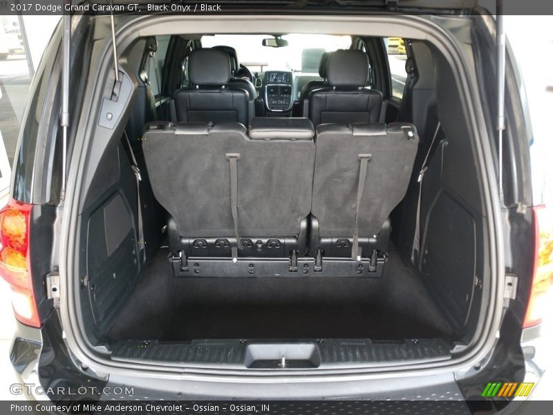 Black Onyx / Black 2017 Dodge Grand Caravan GT