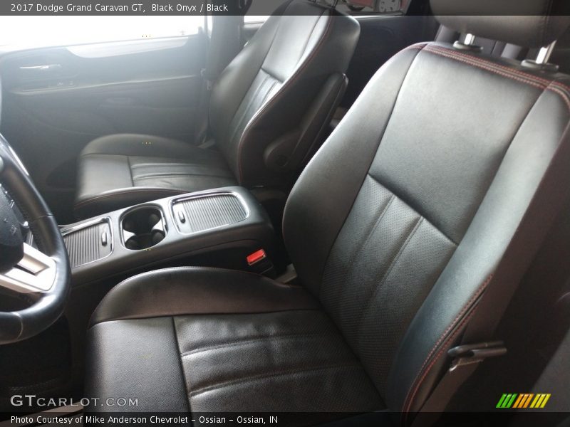 Black Onyx / Black 2017 Dodge Grand Caravan GT
