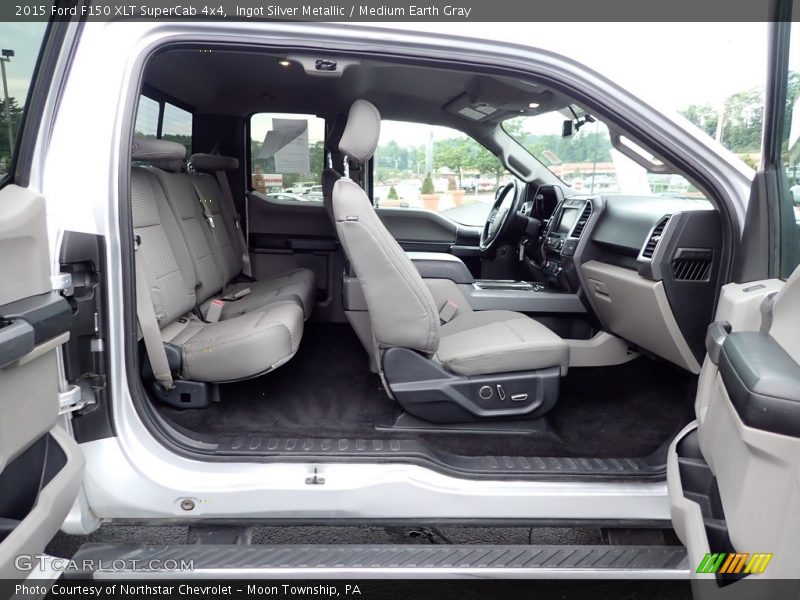 Ingot Silver Metallic / Medium Earth Gray 2015 Ford F150 XLT SuperCab 4x4