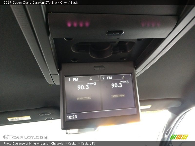 Black Onyx / Black 2017 Dodge Grand Caravan GT