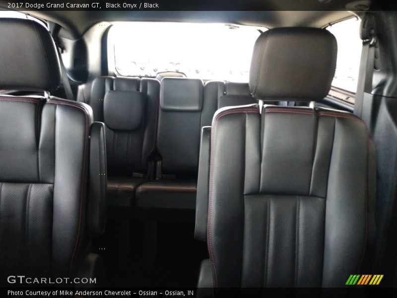 Black Onyx / Black 2017 Dodge Grand Caravan GT