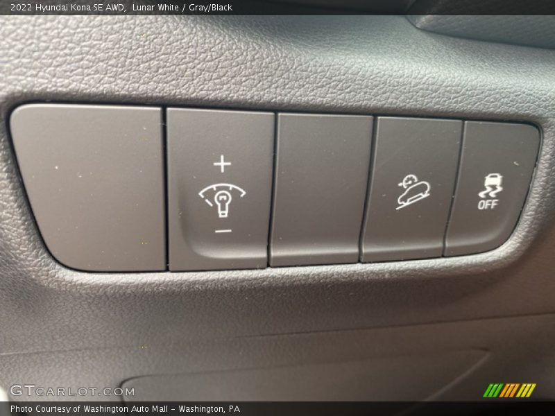 Lunar White / Gray/Black 2022 Hyundai Kona SE AWD