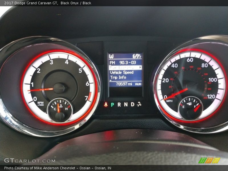 Black Onyx / Black 2017 Dodge Grand Caravan GT