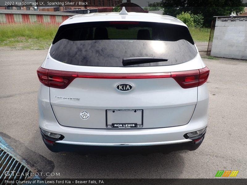 Sparkling Silver / Black 2022 Kia Sportage LX