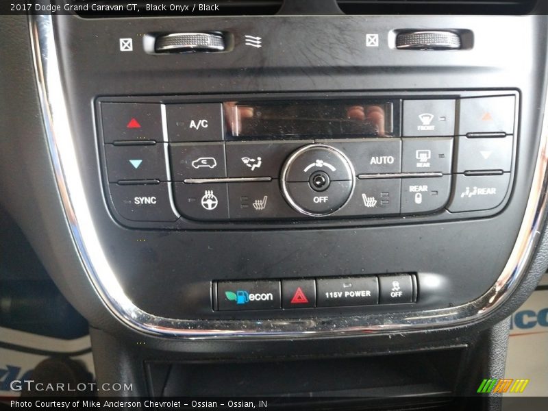 Black Onyx / Black 2017 Dodge Grand Caravan GT