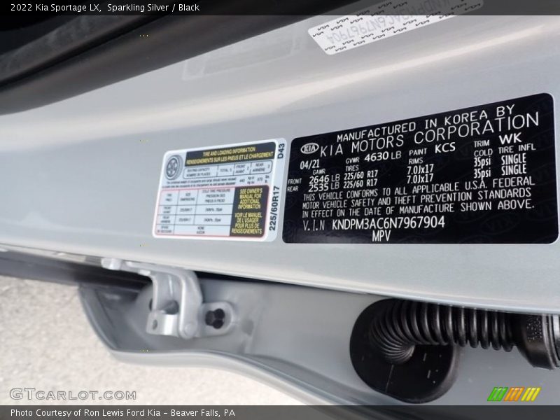 Sparkling Silver / Black 2022 Kia Sportage LX