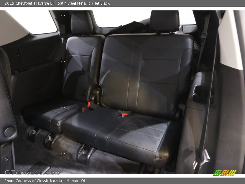 Satin Steel Metallic / Jet Black 2019 Chevrolet Traverse LT