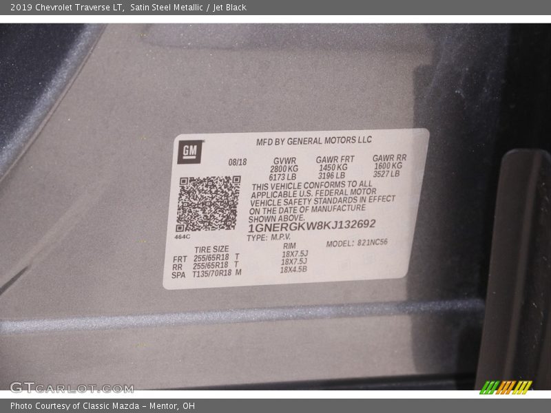 Satin Steel Metallic / Jet Black 2019 Chevrolet Traverse LT