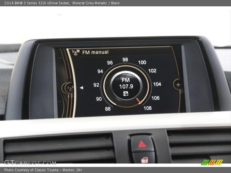 Mineral Grey Metallic / Black 2014 BMW 3 Series 320i xDrive Sedan