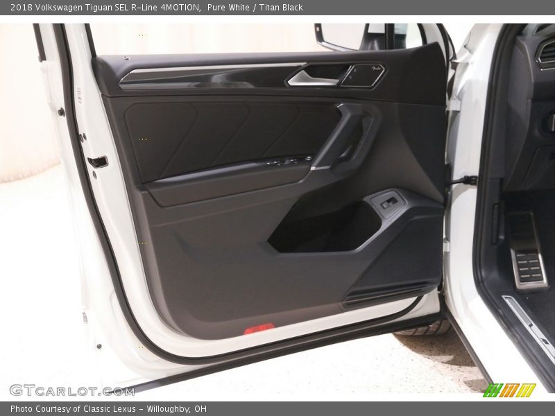 Pure White / Titan Black 2018 Volkswagen Tiguan SEL R-Line 4MOTION