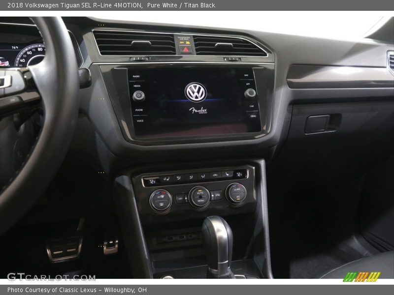 Pure White / Titan Black 2018 Volkswagen Tiguan SEL R-Line 4MOTION