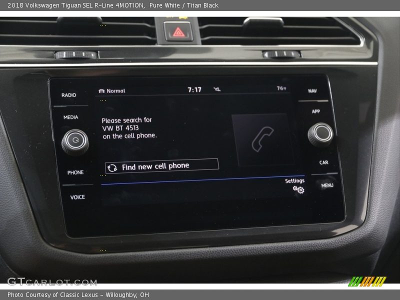Pure White / Titan Black 2018 Volkswagen Tiguan SEL R-Line 4MOTION