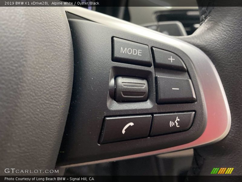 Alpine White / Oyster/Black 2019 BMW X1 xDrive28i