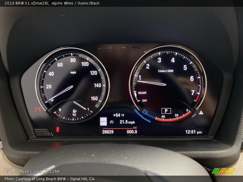 Alpine White / Oyster/Black 2019 BMW X1 xDrive28i