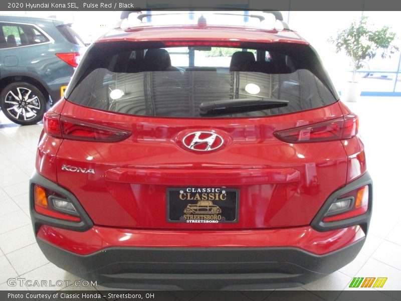 Pulse Red / Black 2020 Hyundai Kona SEL