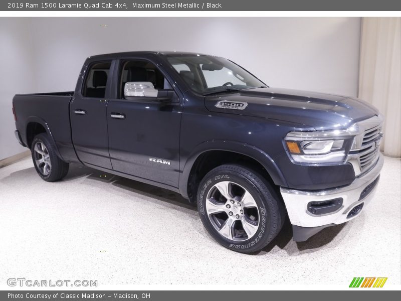Maximum Steel Metallic / Black 2019 Ram 1500 Laramie Quad Cab 4x4