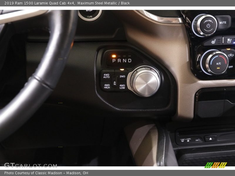 Maximum Steel Metallic / Black 2019 Ram 1500 Laramie Quad Cab 4x4
