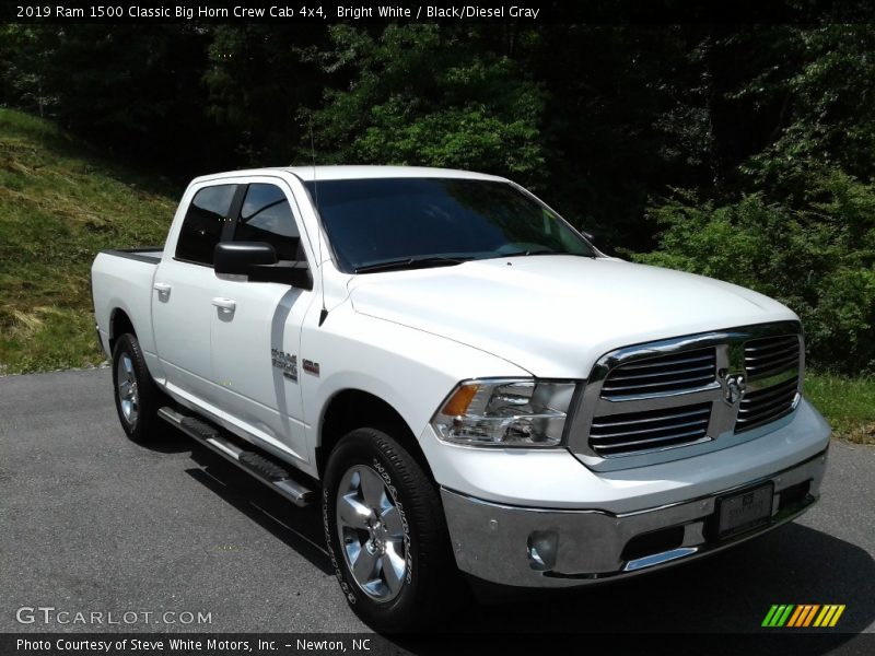 Bright White / Black/Diesel Gray 2019 Ram 1500 Classic Big Horn Crew Cab 4x4