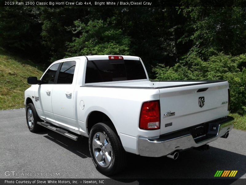 Bright White / Black/Diesel Gray 2019 Ram 1500 Classic Big Horn Crew Cab 4x4