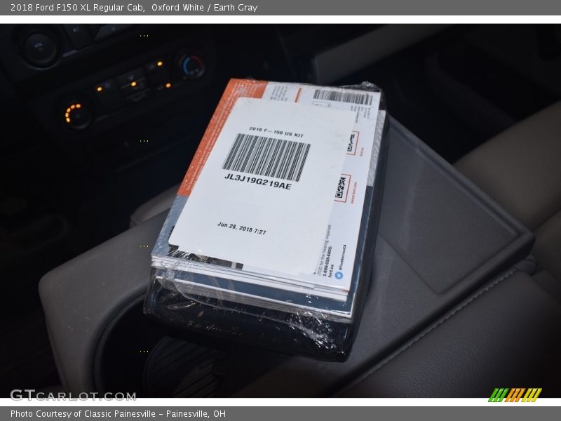 Oxford White / Earth Gray 2018 Ford F150 XL Regular Cab