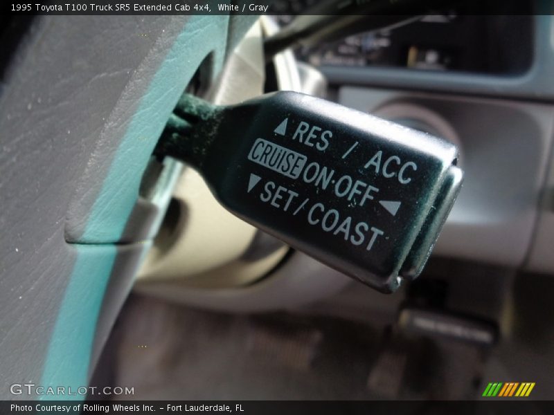 Controls of 1995 T100 Truck SR5 Extended Cab 4x4