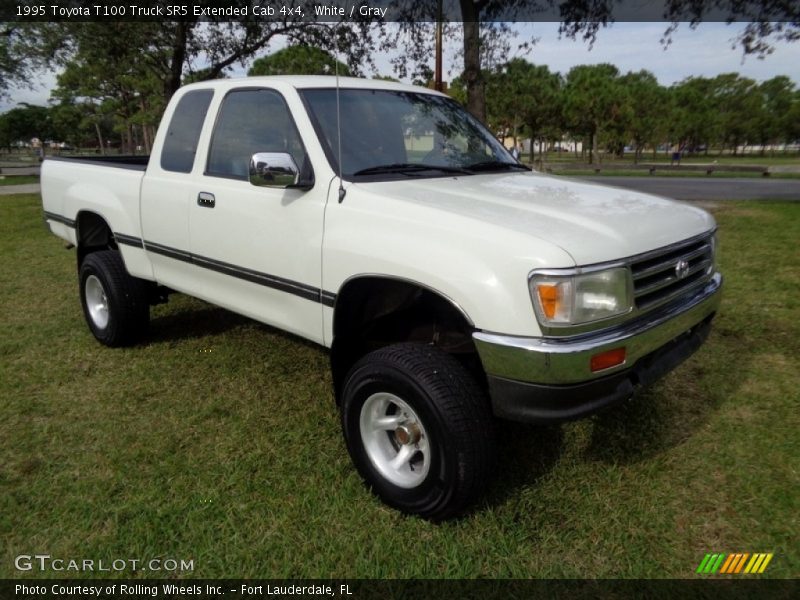  1995 T100 Truck SR5 Extended Cab 4x4 White