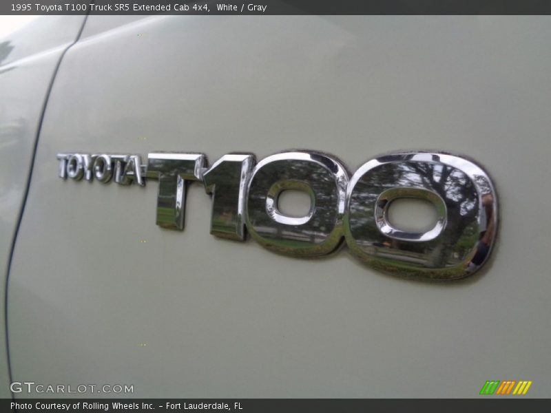  1995 T100 Truck SR5 Extended Cab 4x4 Logo