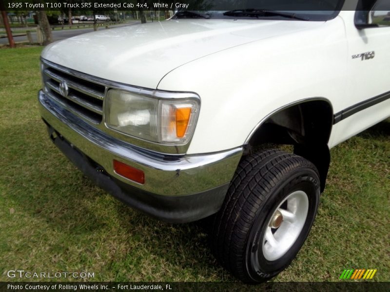 White / Gray 1995 Toyota T100 Truck SR5 Extended Cab 4x4
