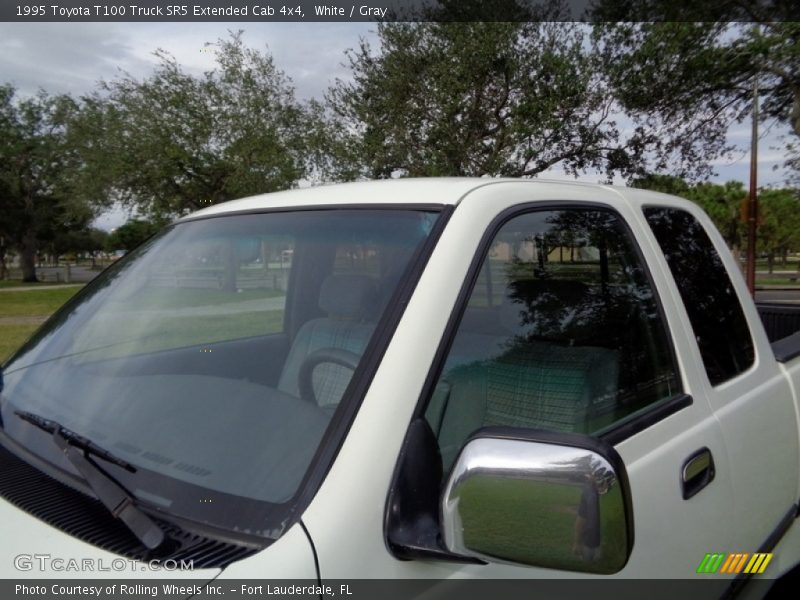 White / Gray 1995 Toyota T100 Truck SR5 Extended Cab 4x4