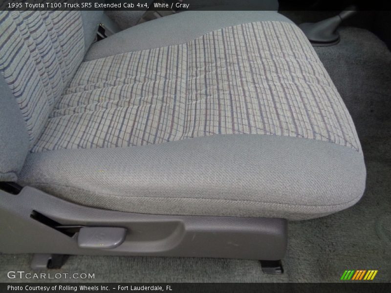 Front Seat of 1995 T100 Truck SR5 Extended Cab 4x4