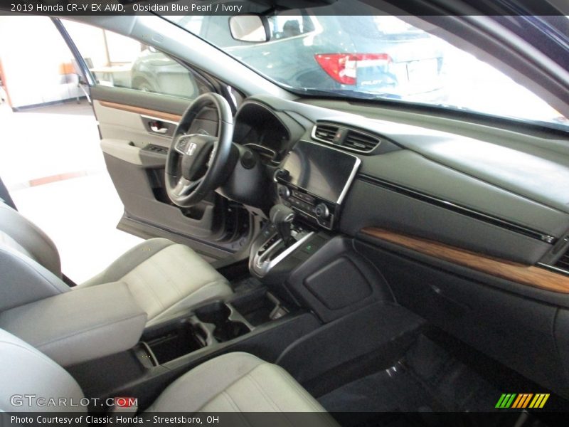 Obsidian Blue Pearl / Ivory 2019 Honda CR-V EX AWD