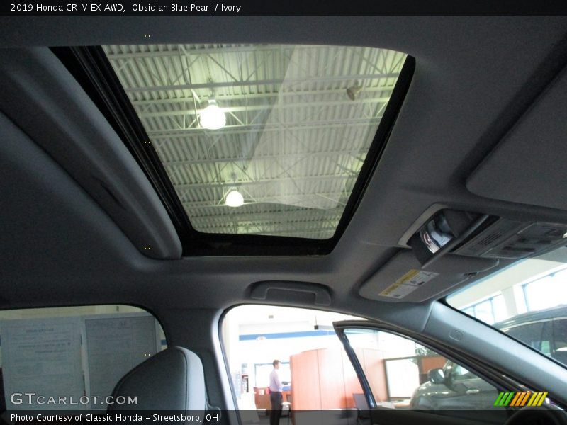 Obsidian Blue Pearl / Ivory 2019 Honda CR-V EX AWD