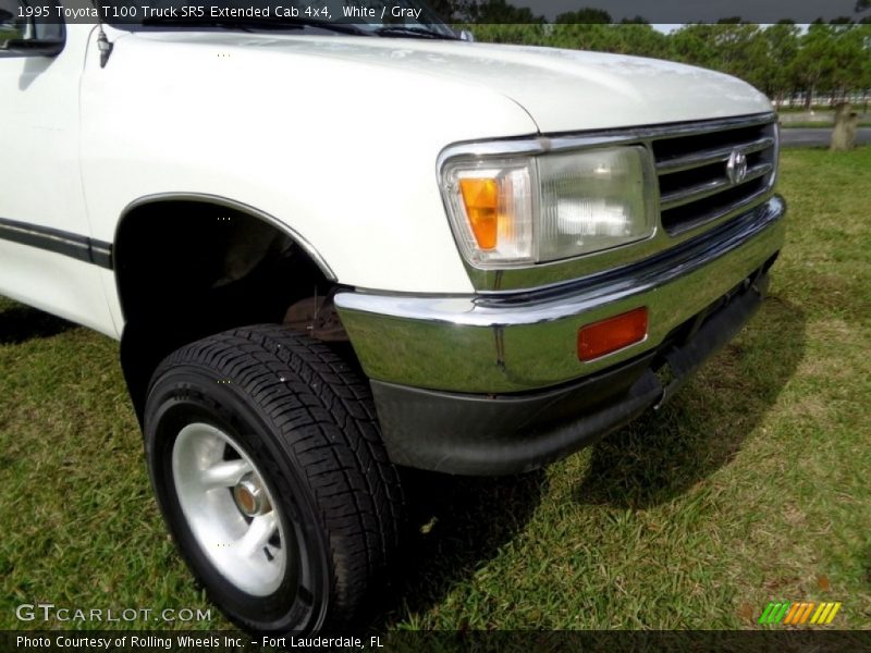 White / Gray 1995 Toyota T100 Truck SR5 Extended Cab 4x4