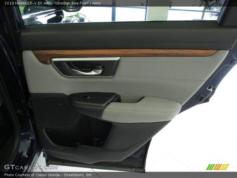Obsidian Blue Pearl / Ivory 2019 Honda CR-V EX AWD