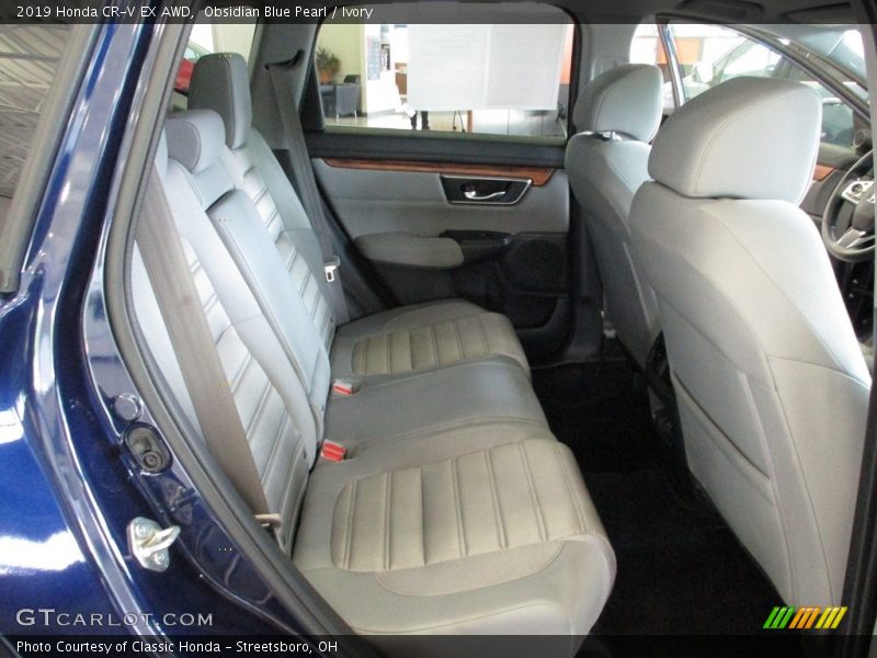 Obsidian Blue Pearl / Ivory 2019 Honda CR-V EX AWD