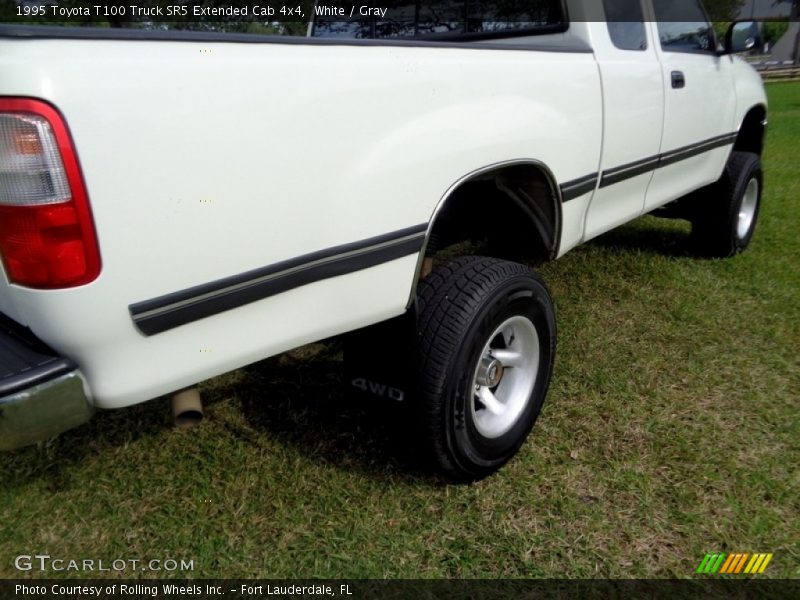 White / Gray 1995 Toyota T100 Truck SR5 Extended Cab 4x4