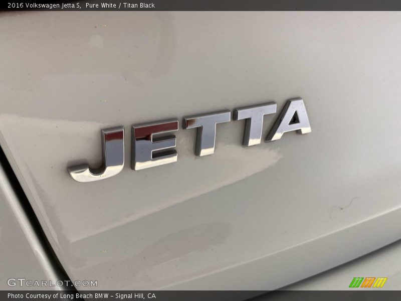 Pure White / Titan Black 2016 Volkswagen Jetta S