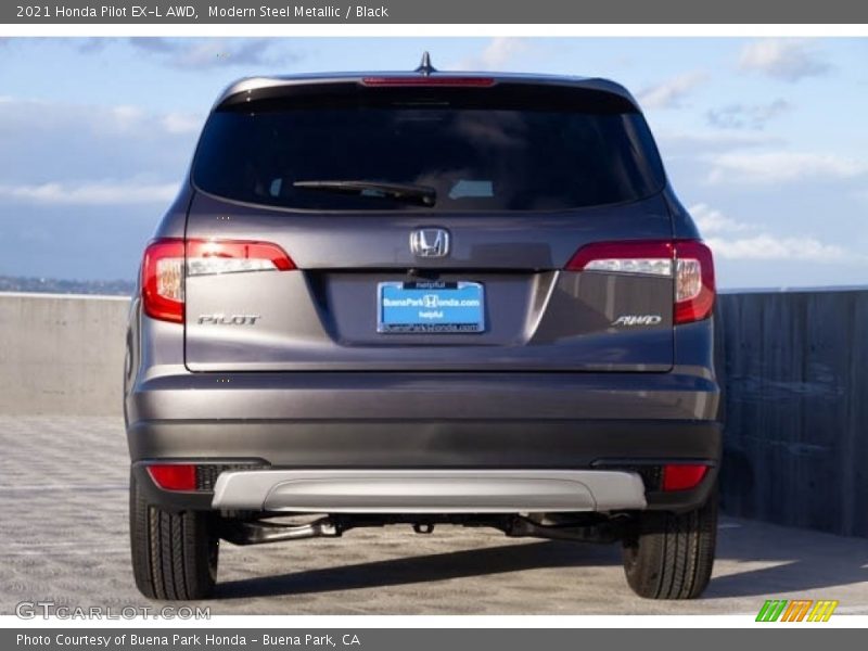 Modern Steel Metallic / Black 2021 Honda Pilot EX-L AWD