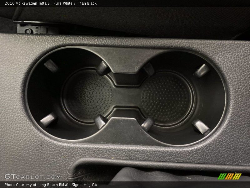 Pure White / Titan Black 2016 Volkswagen Jetta S