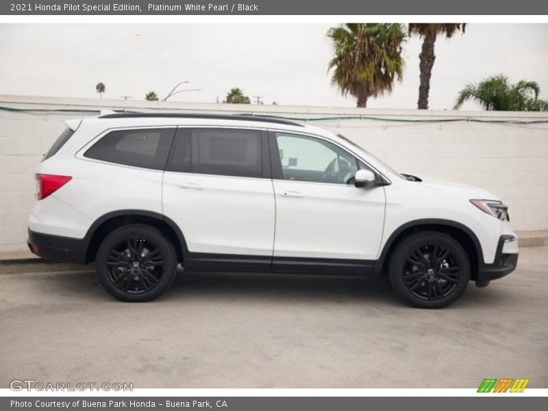 Platinum White Pearl / Black 2021 Honda Pilot Special Edition