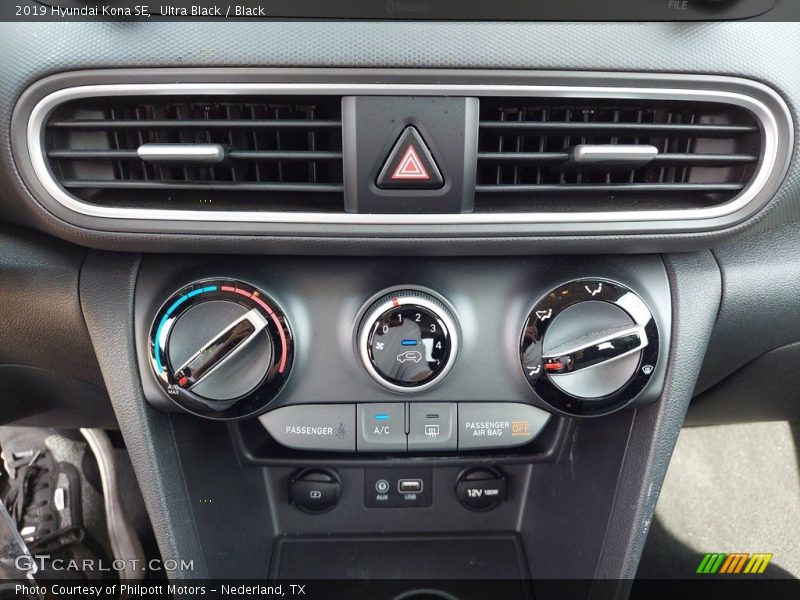 Ultra Black / Black 2019 Hyundai Kona SE
