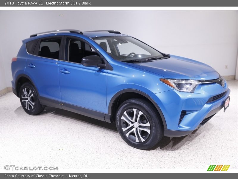 Electric Storm Blue / Black 2018 Toyota RAV4 LE