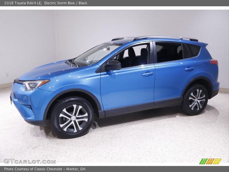 Electric Storm Blue / Black 2018 Toyota RAV4 LE