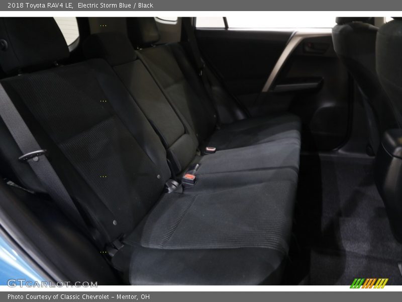 Electric Storm Blue / Black 2018 Toyota RAV4 LE