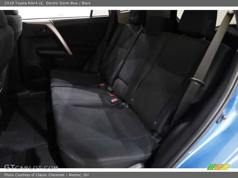 Electric Storm Blue / Black 2018 Toyota RAV4 LE