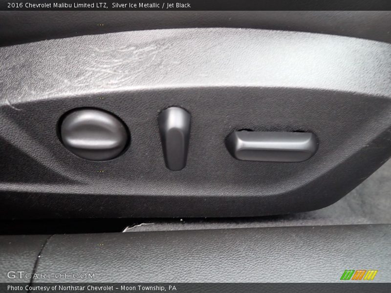 Silver Ice Metallic / Jet Black 2016 Chevrolet Malibu Limited LTZ