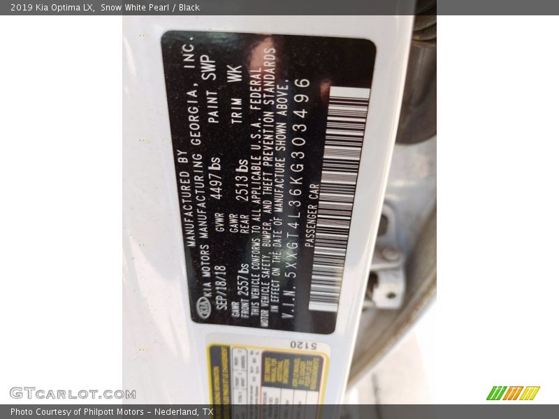 Snow White Pearl / Black 2019 Kia Optima LX