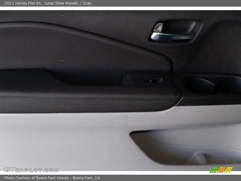 Lunar Silver Metallic / Gray 2021 Honda Pilot EX